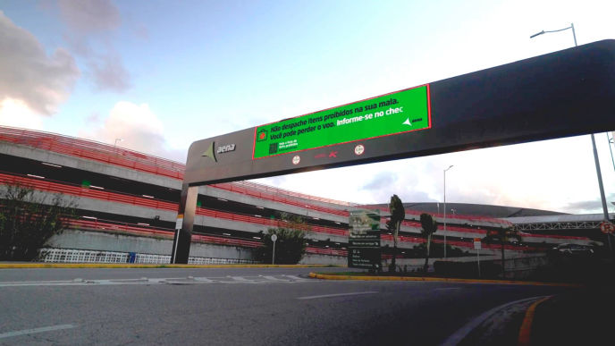 Mídia em Pórticos Kallas Mídia OOH