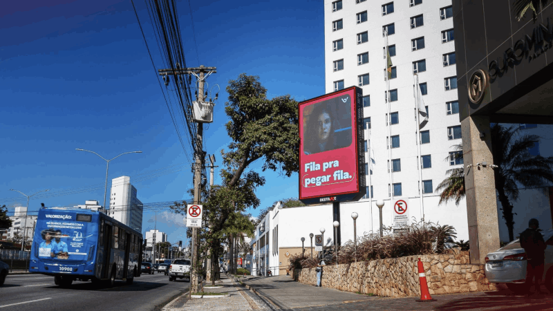 Mídia Painel Digital Kallas Mídia OOH