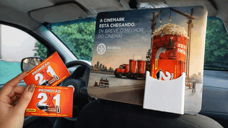 Mídia em Display Pop Kallas Mídia OOH