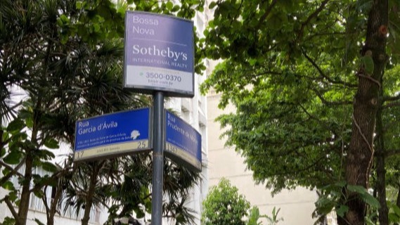 Mídia em Placas de Ruas Estáticas Kallas Mídia OOH
