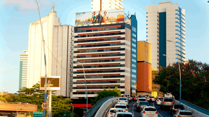 Mídia em Topo de Prédio Kallas Mídia OOH